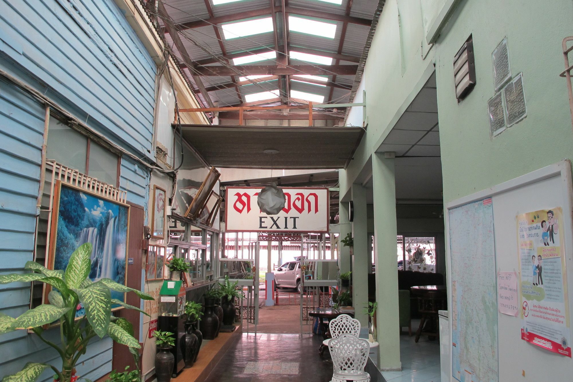 Samchai Hotel ศรีราชา ภายนอก รูปภาพ